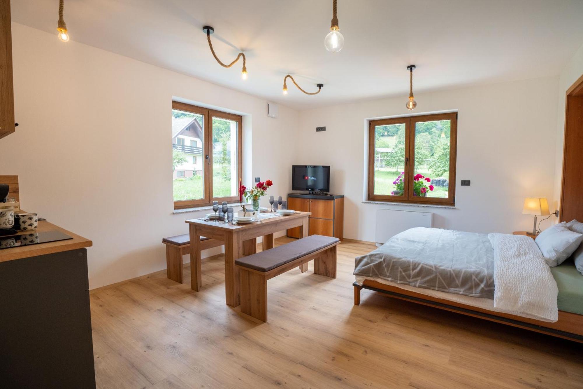 Aparthotel Hom At Vintgar Zgornje Gorje Zimmer foto