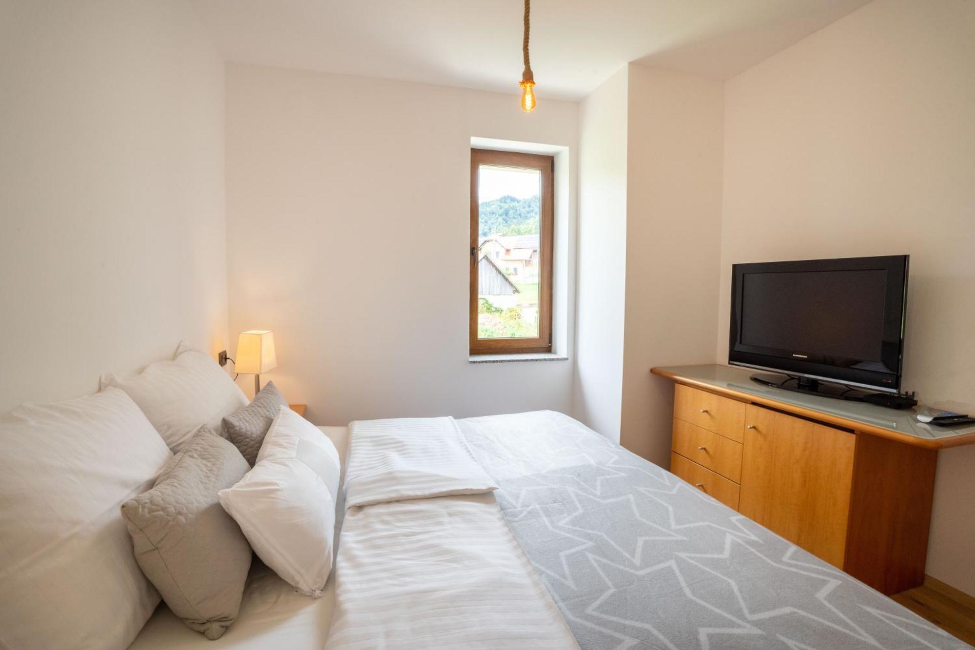 Aparthotel Hom At Vintgar Zgornje Gorje Zimmer foto